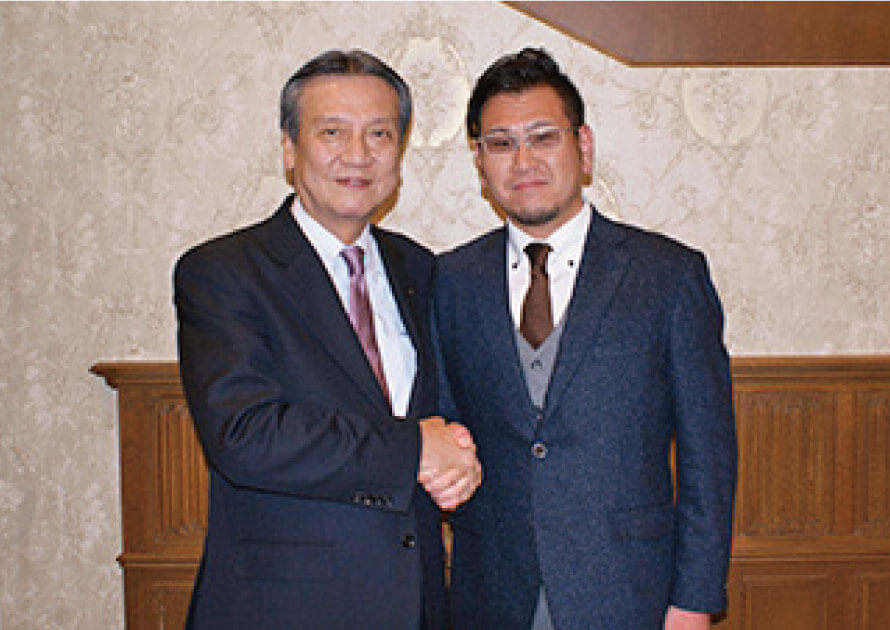 三井会長、薬袋社長