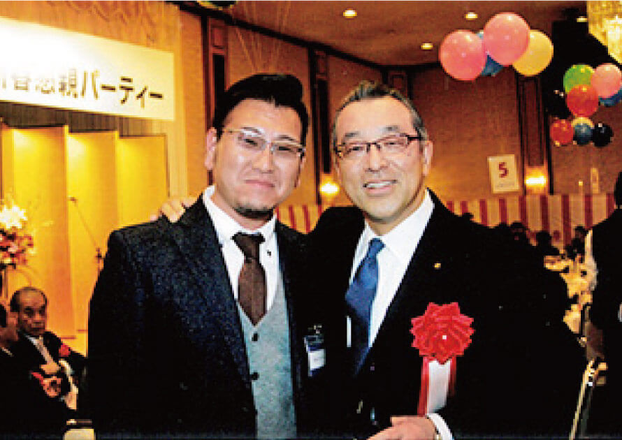 鈴木本部長、薬袋社長